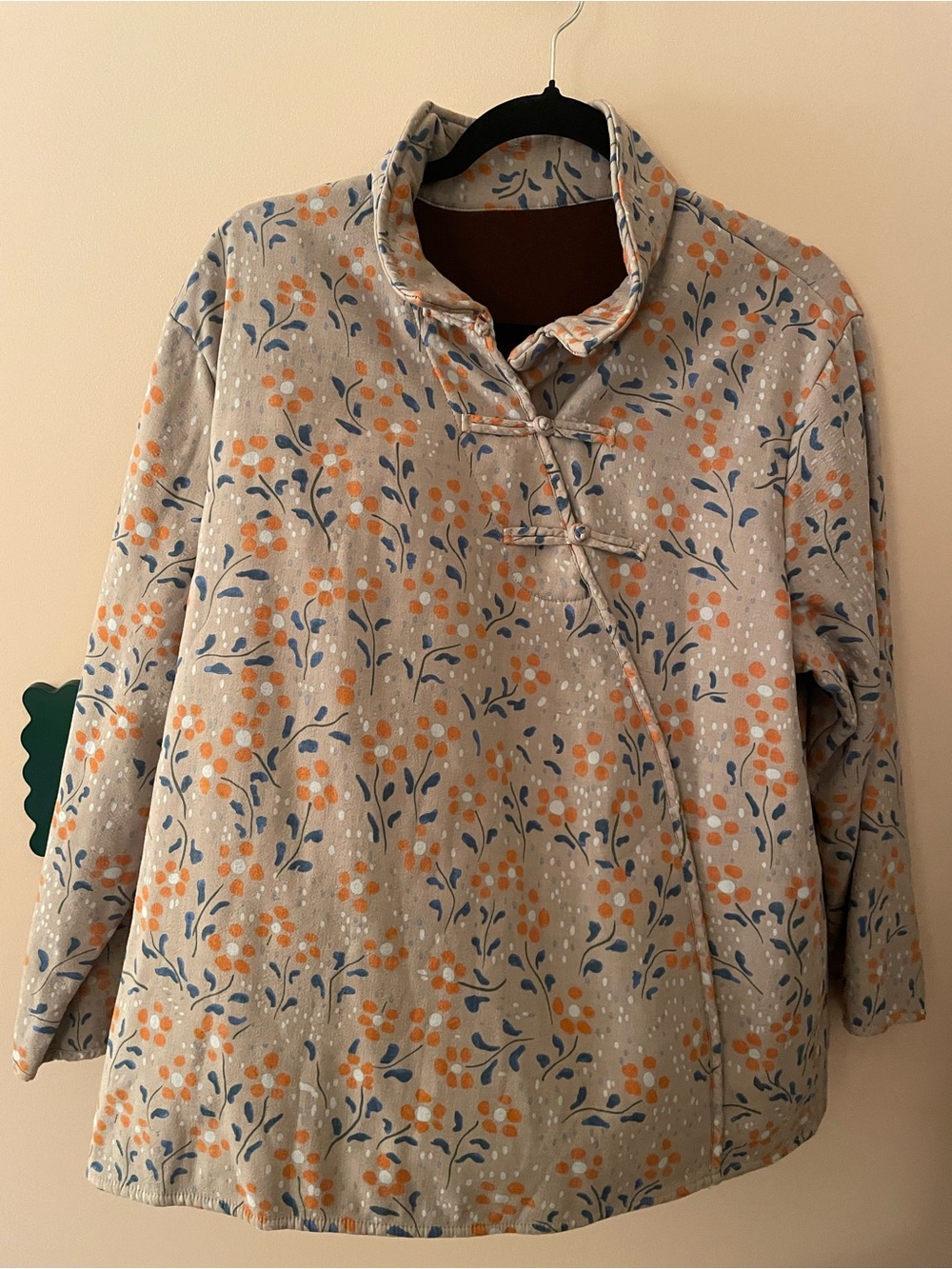 Women’s Floral Mandarin Collar Top in Beige and Orange